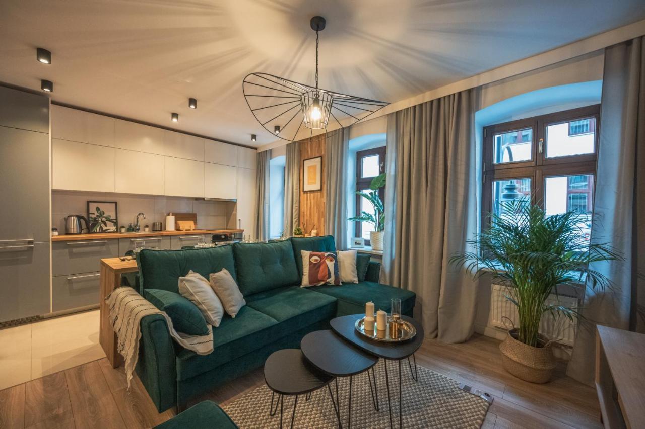 Spacious Apart ~ 150M Main Square ~ Self Check-In 24H Wrocław Exteriör bild