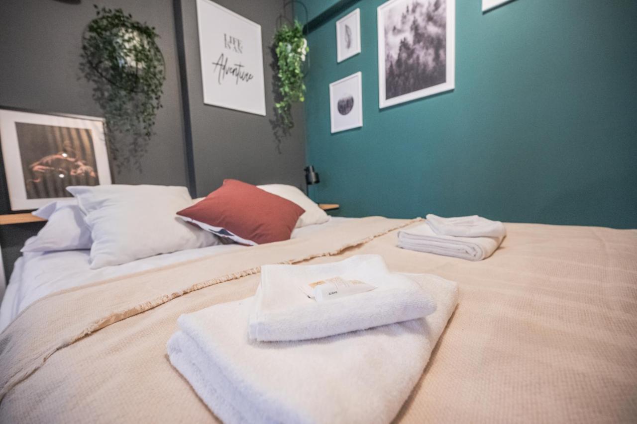 Spacious Apart ~ 150M Main Square ~ Self Check-In 24H Wrocław Exteriör bild